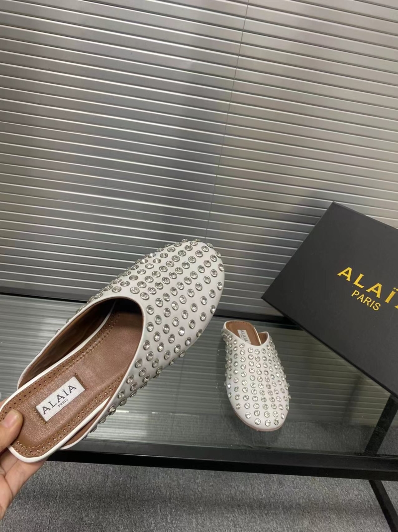 Alaia Flat Shoes